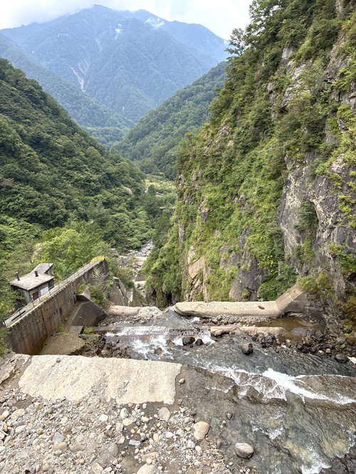 白岩砂防堰堤