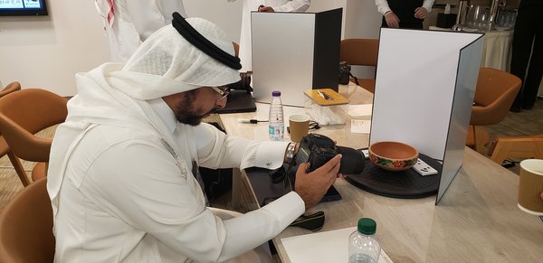 図2 サウジアラビアで開催した考古資料の3次元計測実習の様子