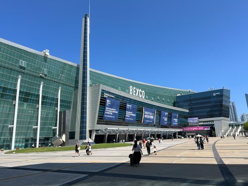 写真２　国際コンベンションセンターBEXCO