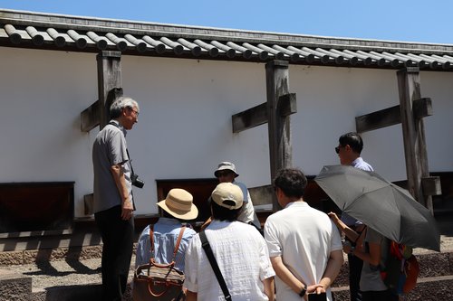 写真３　橋爪門内側の隠し狭間