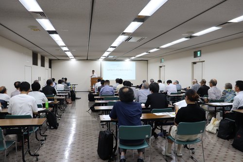 写真４　趙斗元氏による開会挨拶