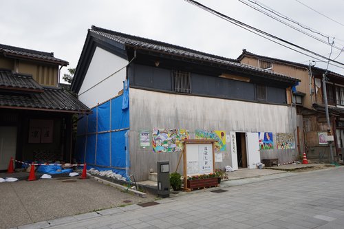 写真７　現在の高澤ろうそく店