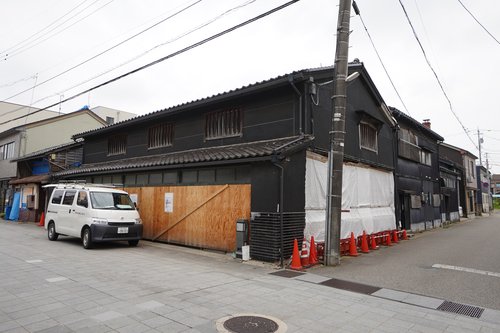 写真８　現在の鳥居醤油店